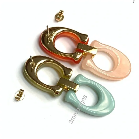 NWT COACH Signature C Logo 12-K Gold Plated Glass Crystals Resin Drop Earrings - Picture 6 of 10